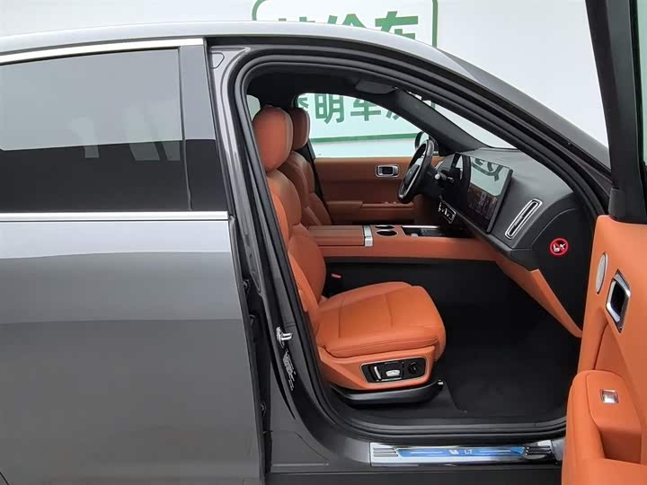 Фото 23 - LiXiang L7