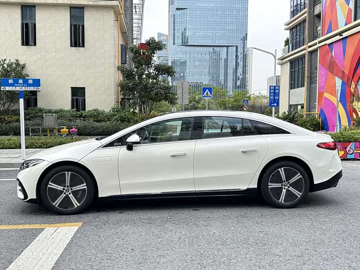 Фото 7 - Mercedes-Benz EQS