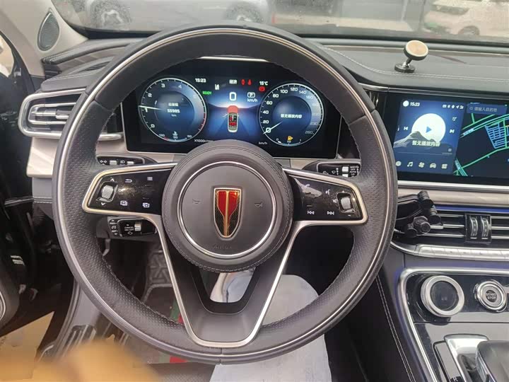 Фото 11 - Hongqi H9