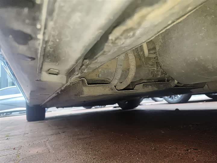 Фото 22 - Hongqi H9