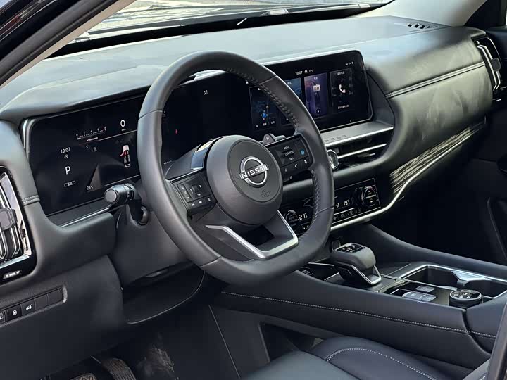 Фото 10 - Nissan Pathfinder