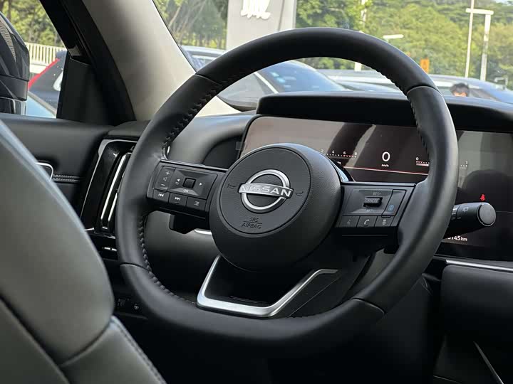 Фото 22 - Nissan Pathfinder