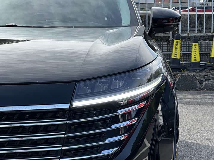 Фото 4 - Nissan Pathfinder