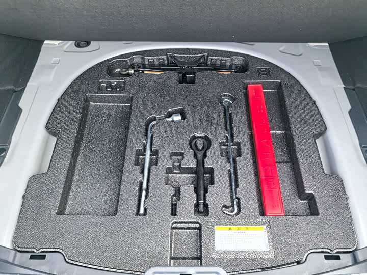 Фото 34 - Lexus ES