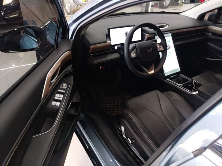 Фото 16 - XPeng P5