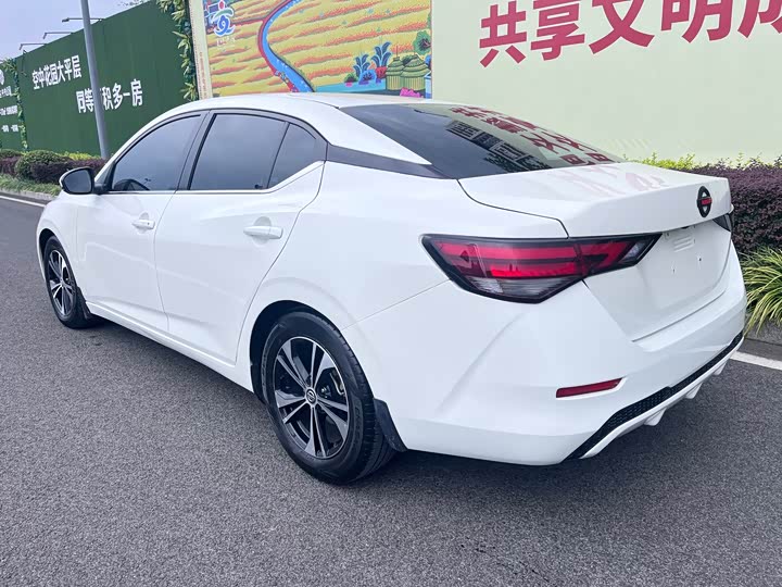 Фото 9 - Nissan Sylphy