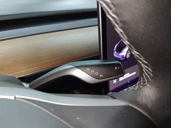 Фото 14 - Tesla Model Y