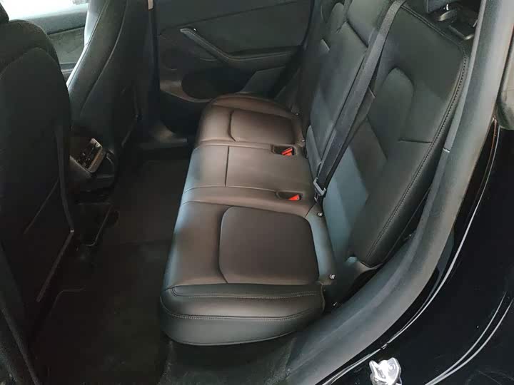 Фото 17 - Tesla Model Y