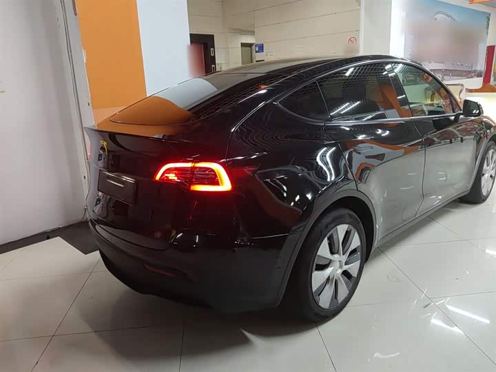 Фото 7 - Tesla Model Y