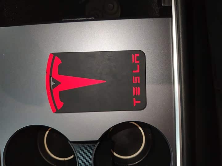 Фото 9 - Tesla Model Y