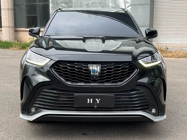 Фото 2 - Toyota Crown Kluger