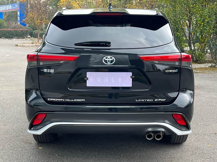 Фото 5 - Toyota Crown Kluger