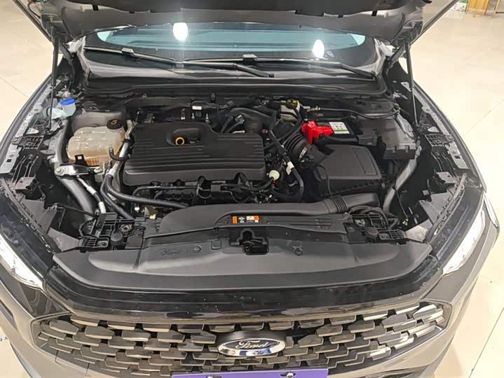 Фото 10 - Ford Mondeo