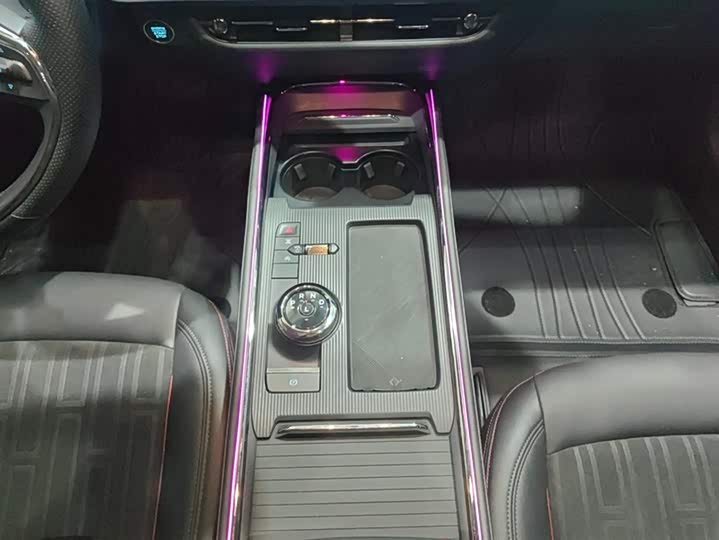 Фото 16 - Ford Mondeo