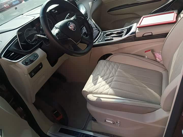 Фото 15 - Buick GL8 ES