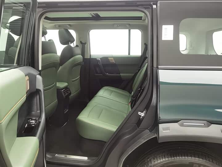 Фото 15 - Chery iCar 03