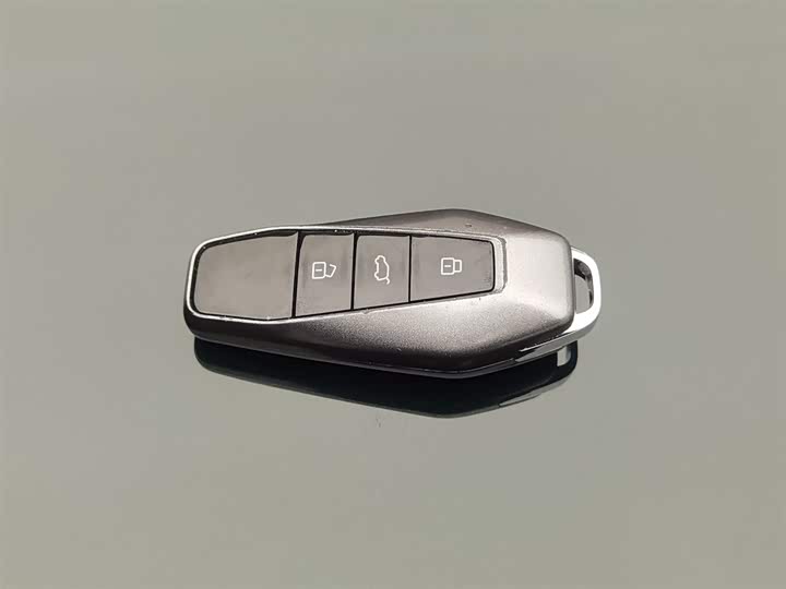 Фото 19 - Chery iCar 03