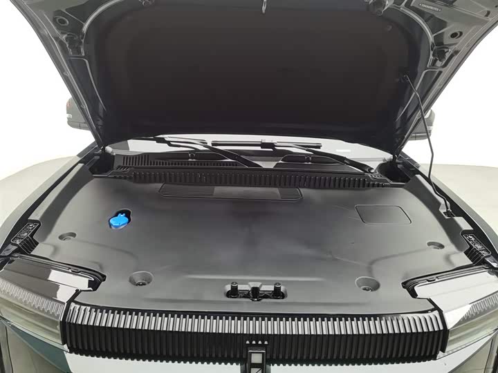 Фото 6 - Chery iCar 03