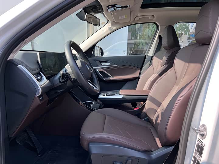 Фото 11 - BMW X1