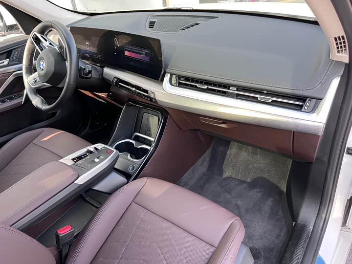 Фото 13 - BMW X1