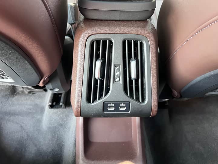 Фото 21 - BMW X1