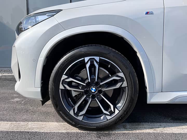 Фото 7 - BMW X1