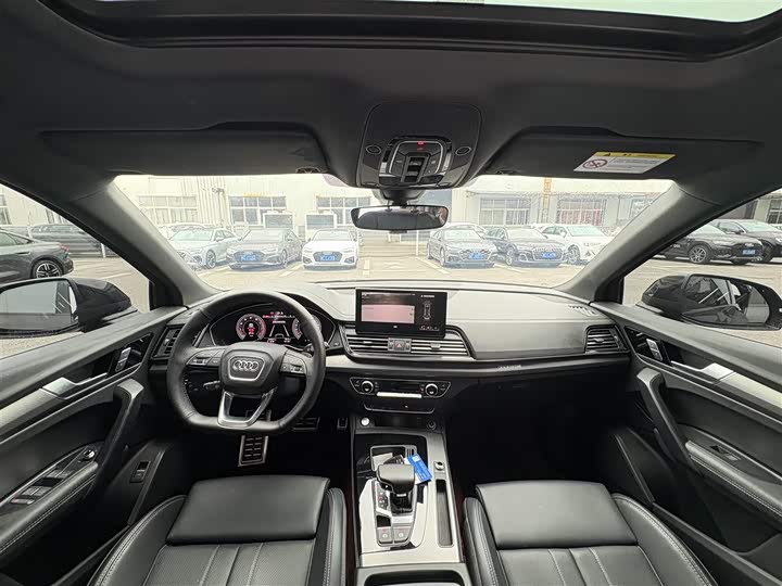 Фото 6 - Audi Q5L