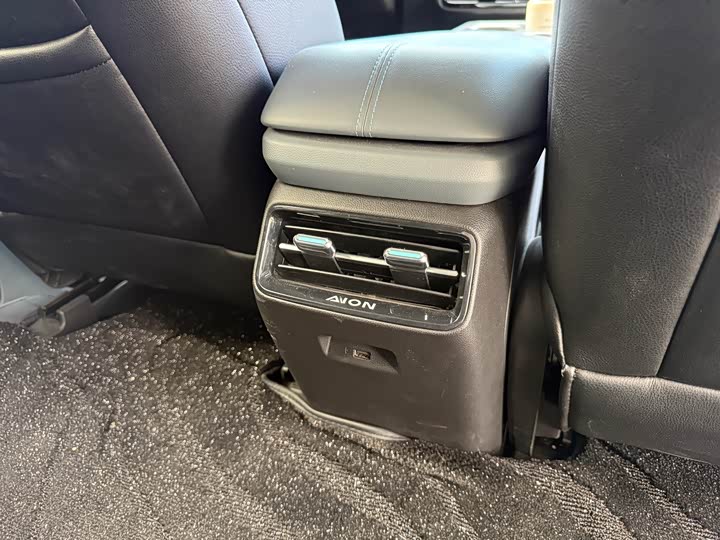 Фото 16 - GAC Aion Y