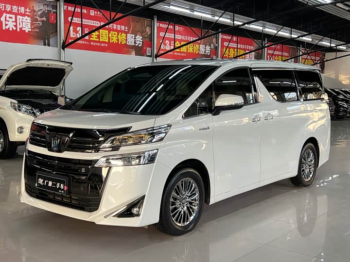 Фото 1 - Toyota Vellfire