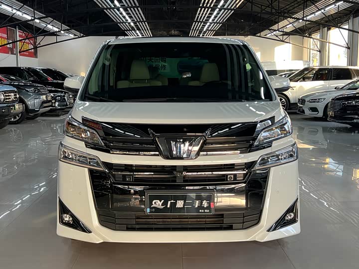 Фото 2 - Toyota Vellfire