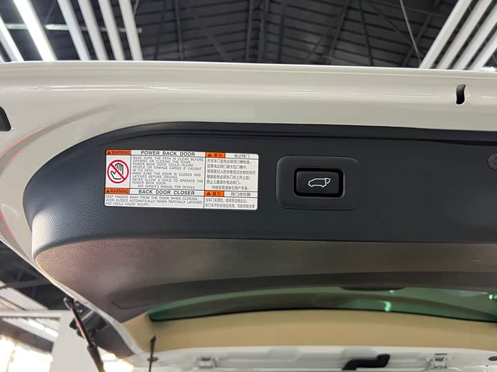 Фото 22 - Toyota Vellfire