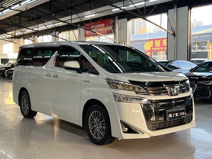 Фото 3 - Toyota Vellfire