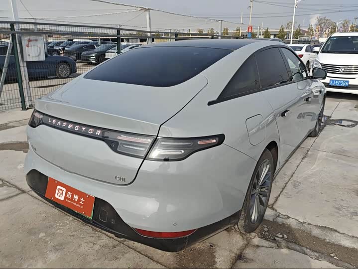 Фото 2 - Leapmotor C01