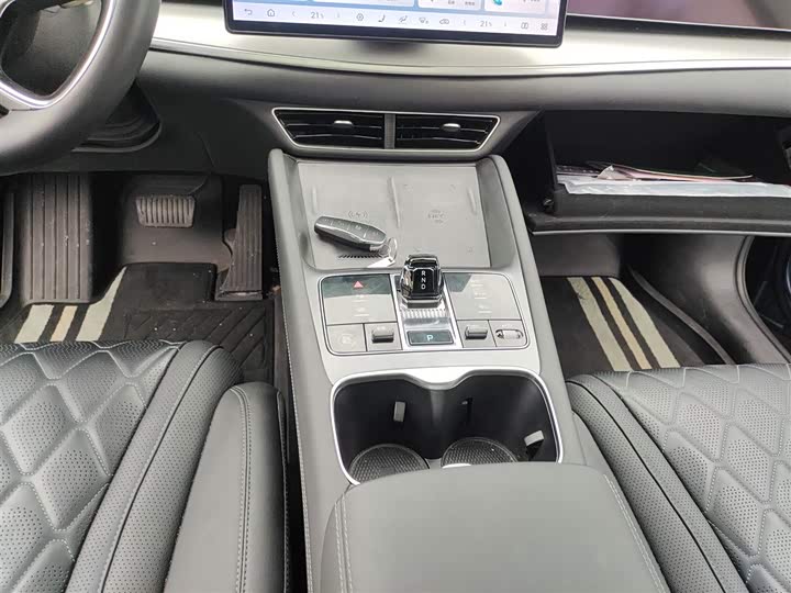 Фото 14 - BYD Sea Lion 07 EV