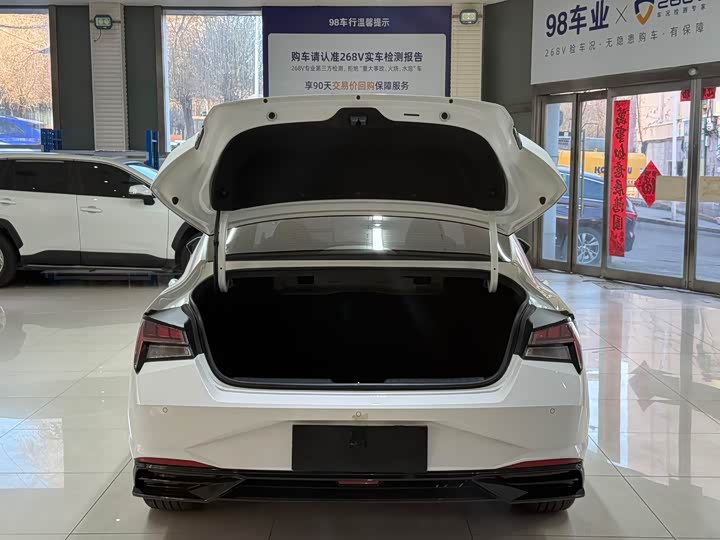 Фото 24 - Hyundai Elantra N line