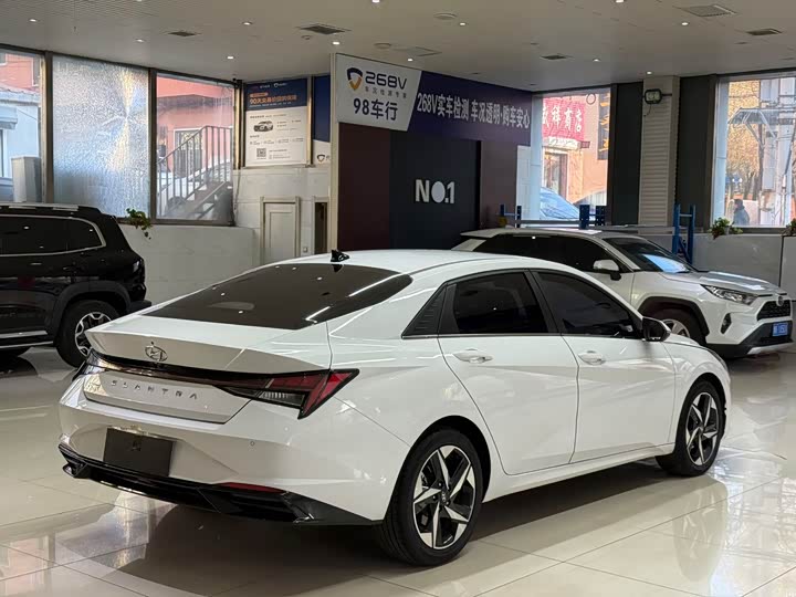 Фото 4 - Hyundai Elantra N line