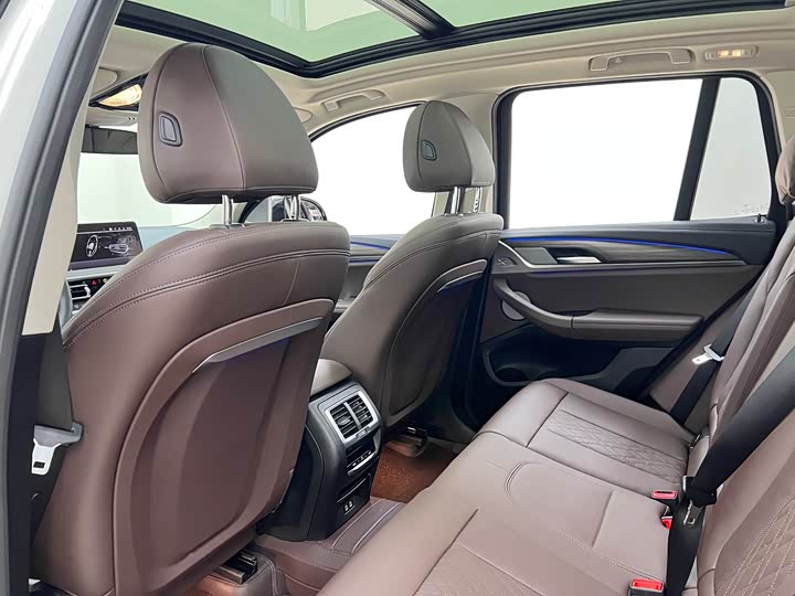 Фото 18 - BMW X3