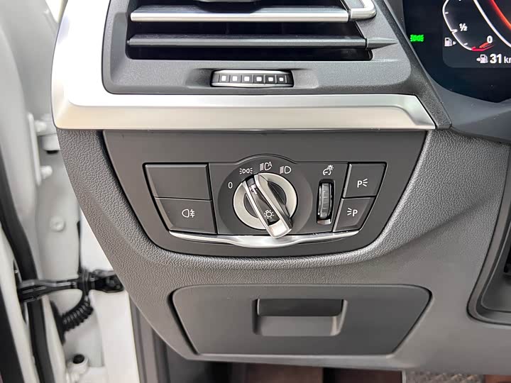 Фото 33 - BMW X3