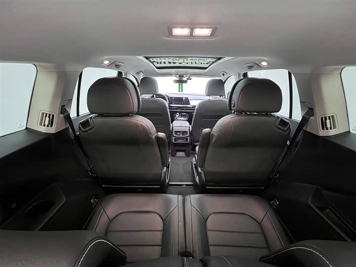 Фото 10 - Volkswagen Talagon