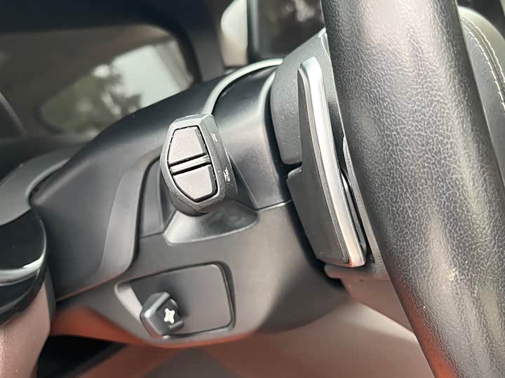 Фото 21 - BMW 5 Series