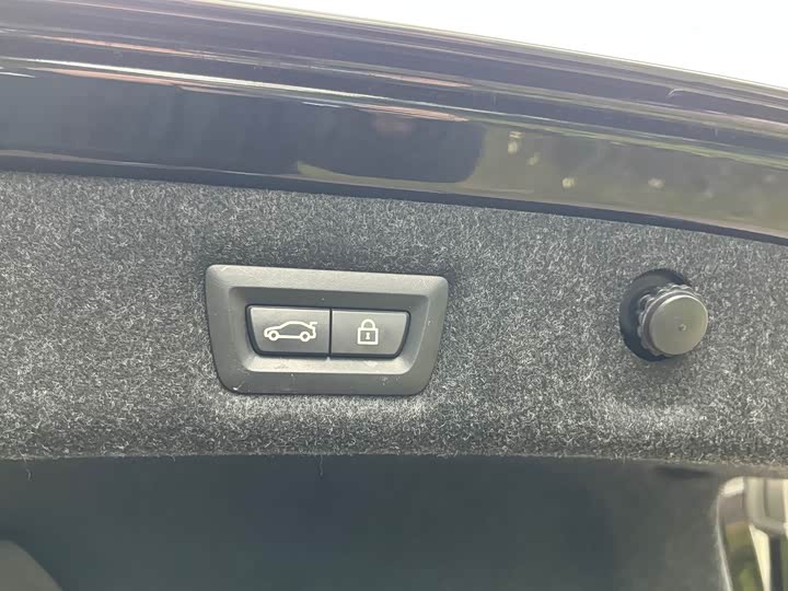 Фото 30 - BMW 5 Series