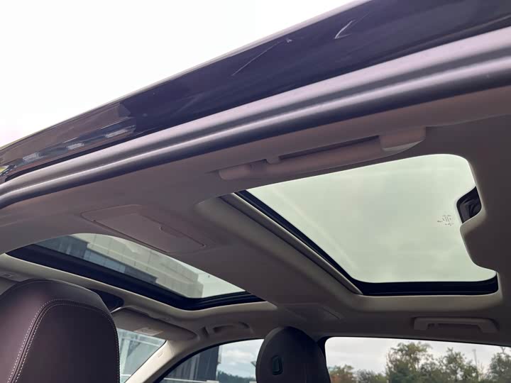 Фото 33 - BMW 5 Series