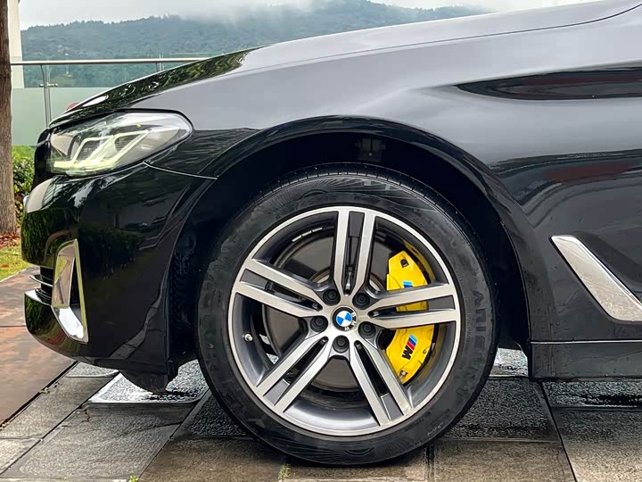 Фото 35 - BMW 5 Series