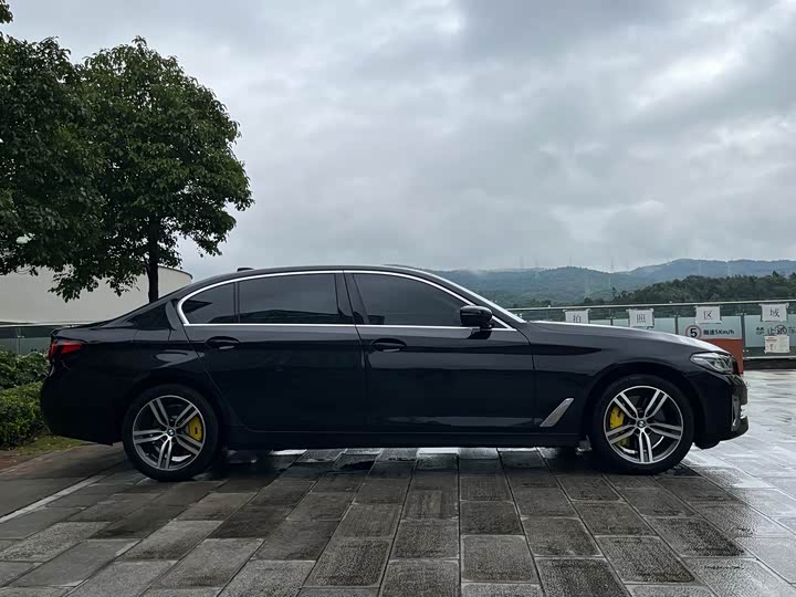 Фото 37 - BMW 5 Series