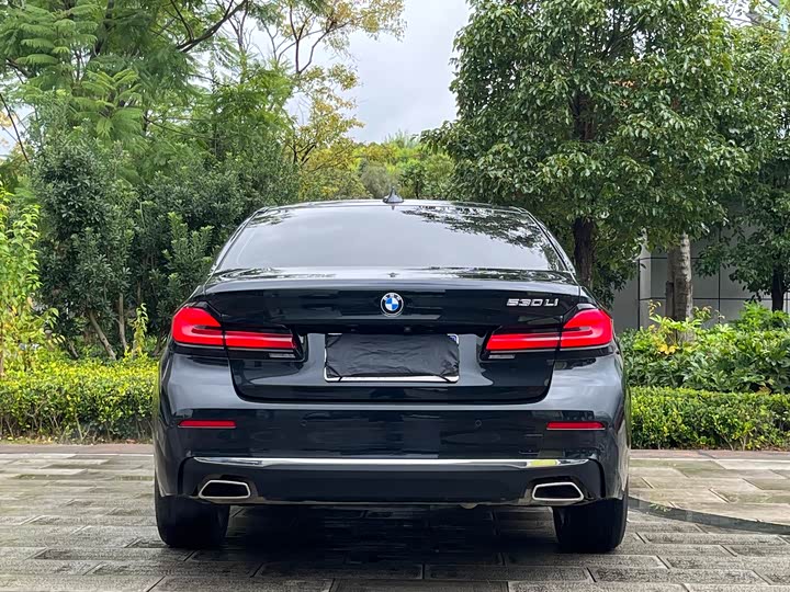 Фото 8 - BMW 5 Series