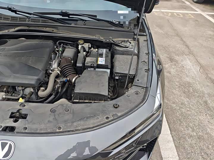 Фото 22 - Changan UNI-V