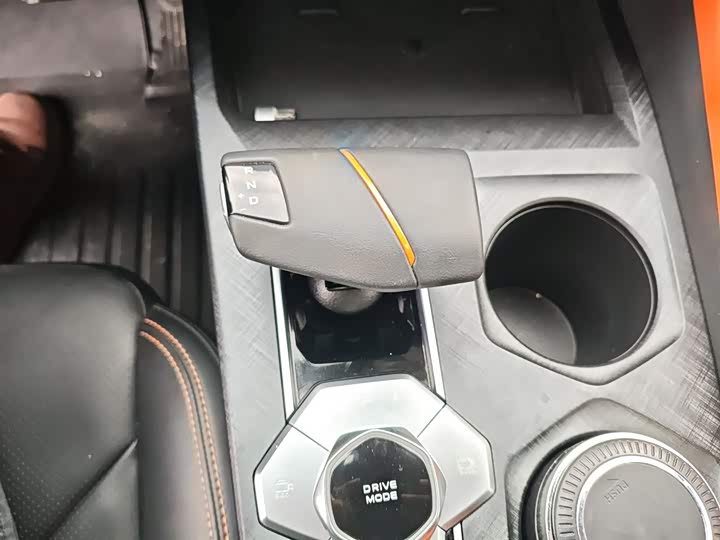 Фото 7 - Changan UNI-V