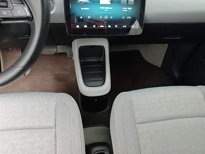 Фото 14 - Leapmotor T03