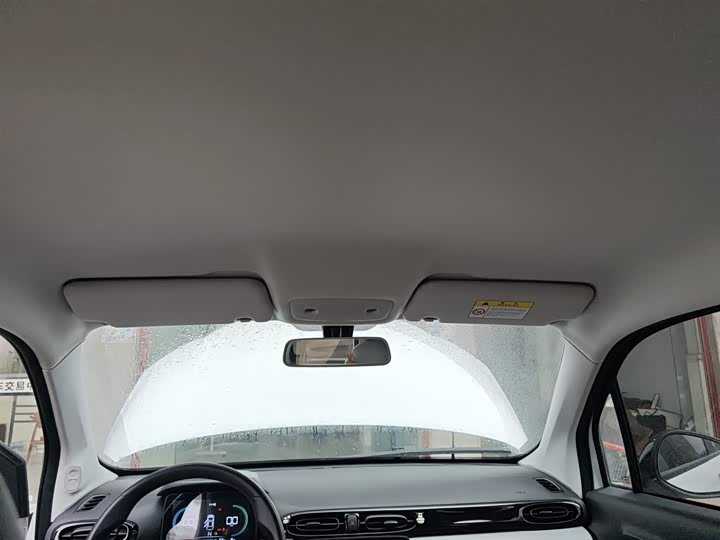 Фото 18 - Leapmotor T03