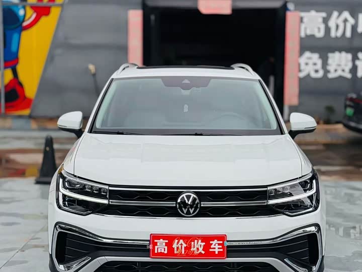 Фото 2 - Volkswagen Tharu